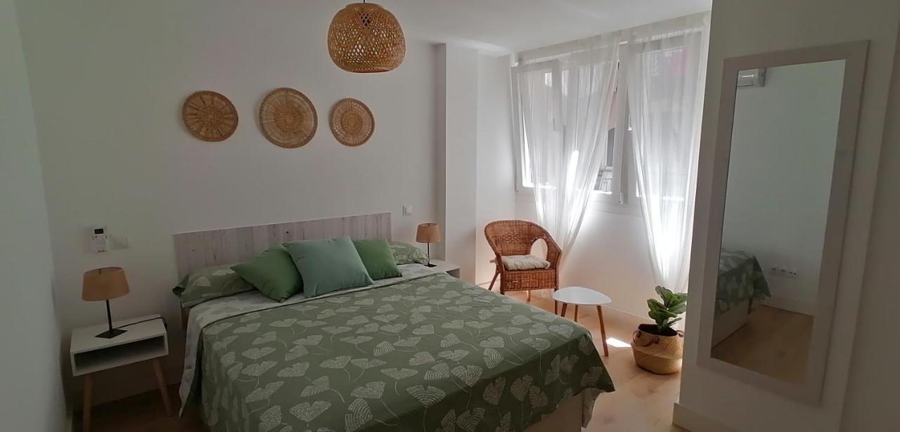 Apartment El Palo Cosy, 200 M From The Malaga